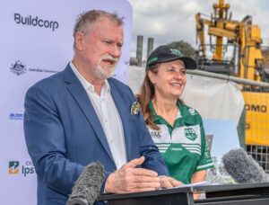Jets bid refuses V’landys’ $100 million price tag